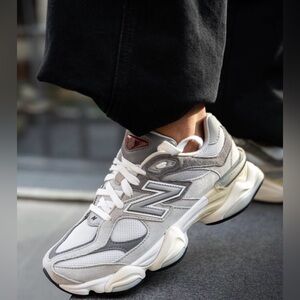 New Balance 9060 Sneakers Limited Edition Rain Cloud Dad Shoes Size US 8